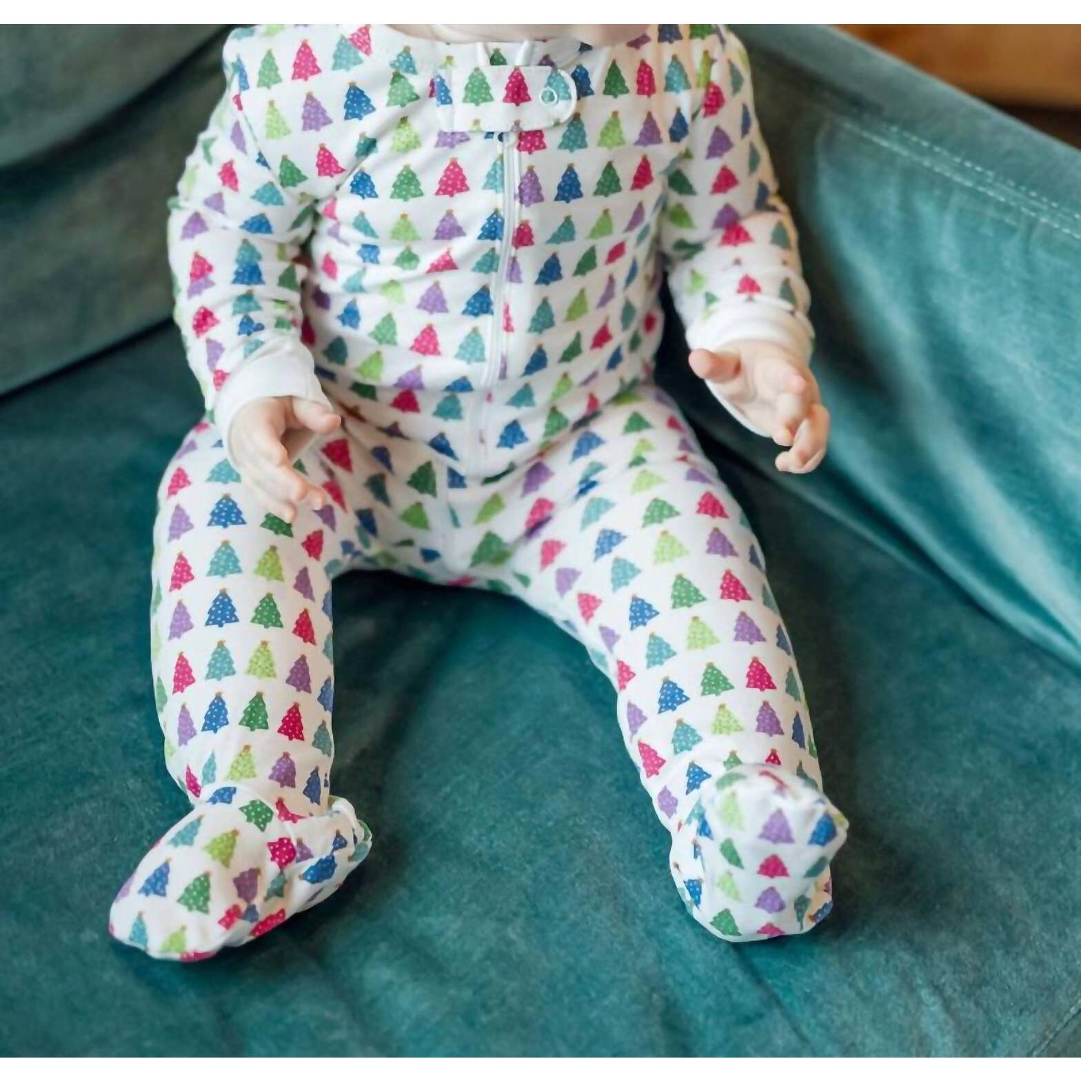 New Lila + Hayes Kid's Parker Zipper Pajama In Christmas Tree Bright
